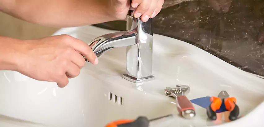 Bathtub Faucet Replacement in Fuquay-Varina