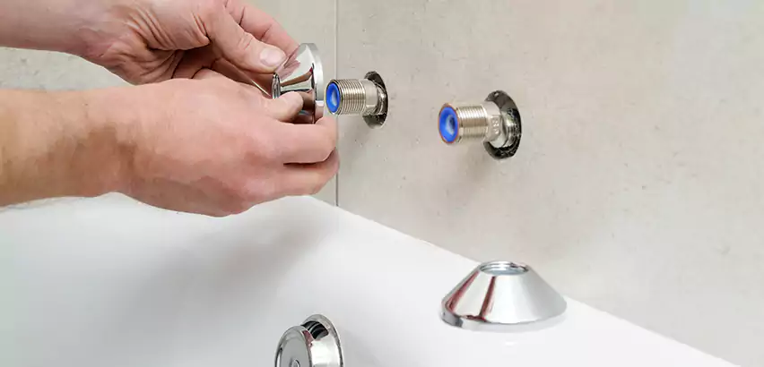 Bathtub Faucet Diverter Replacement in Fuquay-Varina
